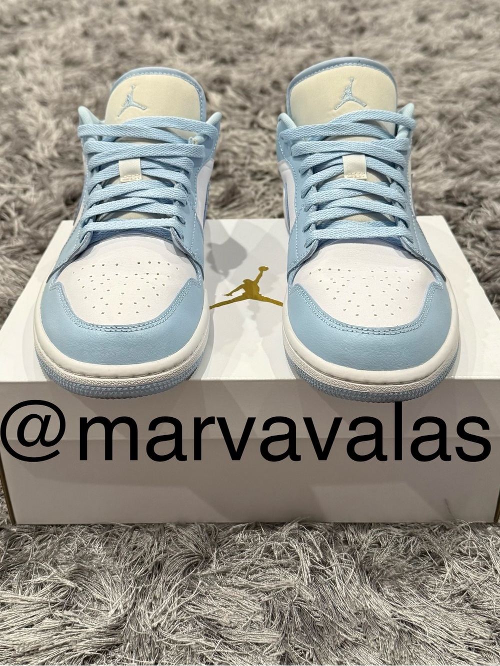 Jordan 1 Low Aluminum. Womens 12 / Mens 10.5